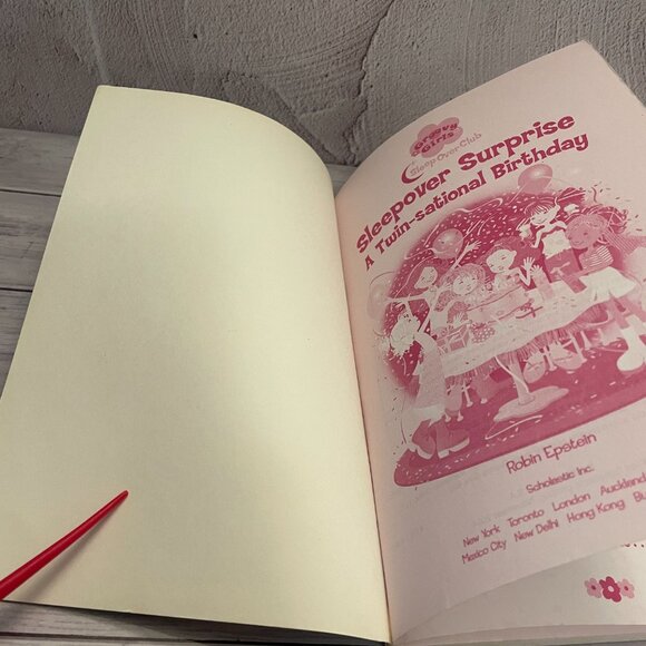 5 for $15📕Groovy Girls Sleepover Club #3: Sleepover Surprise (SKU: 293MI) - Picture 3 of 4